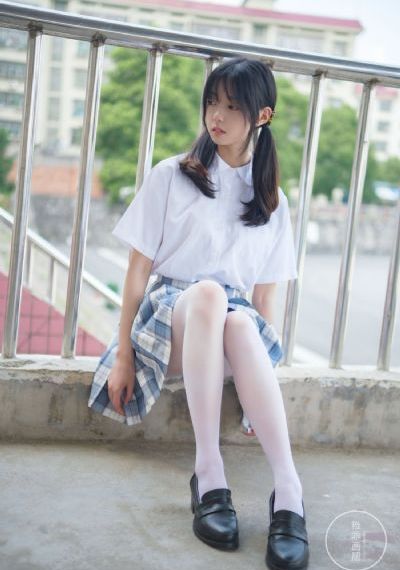 年轻邻居_蓝光在线观看